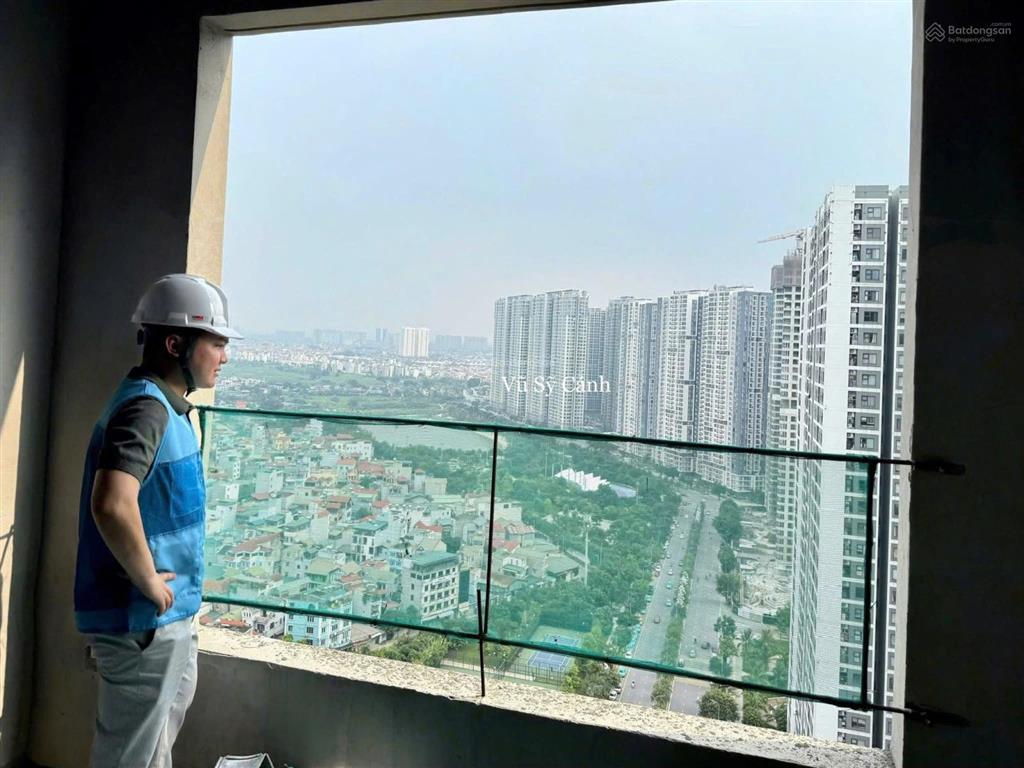 Chính chủ bán căn 62m2 2pn2wc tòa g6 2 tầng hầm hướng đn giá 4 tỷ bao phí giá hời sola