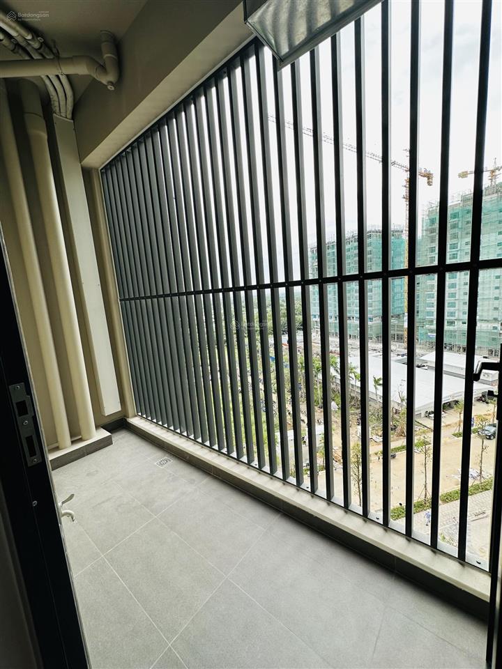 Bán căn gốc 79m2 2pn/2wc view kênh đào thơ mộng, giá tốt nhất 4.65 tỷ, tầng trung