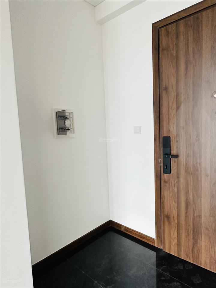 Bán căn gốc 79m2 2pn/2wc view kênh đào thơ mộng, giá tốt nhất 4.65 tỷ, tầng trung