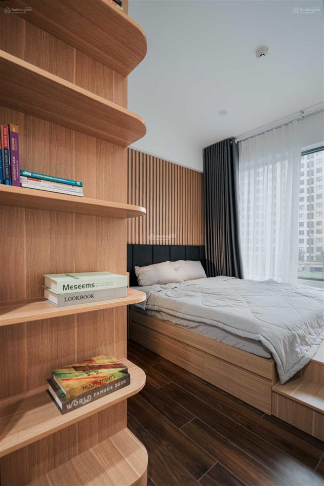 Căn này đẹp quá anh/chị ơi, view sông kênh thoáng mát, giá thuê lại rẻ nữa chỉ việc dọn vào ở ngay