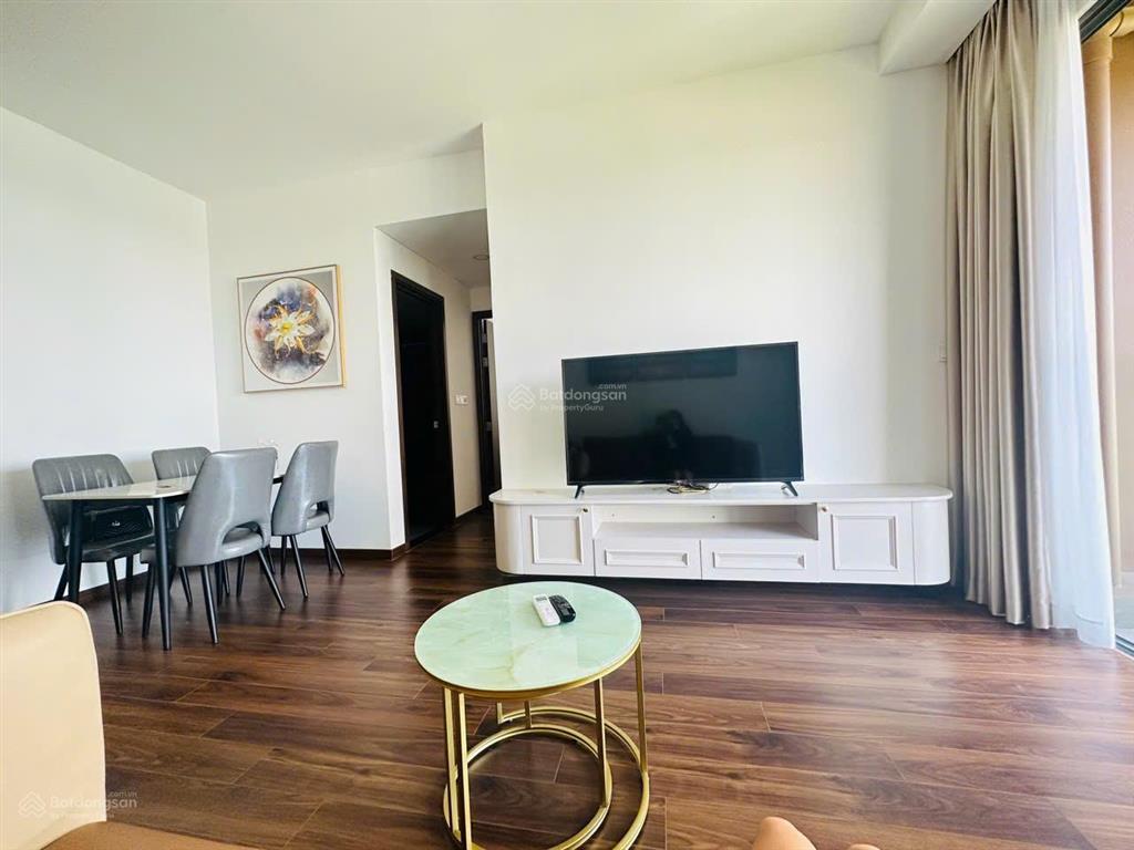 Chính em chứ ai! căn full nội thất vào ở liền view đẹp mê li giá 14 triệu vào việc nhé anh/chị