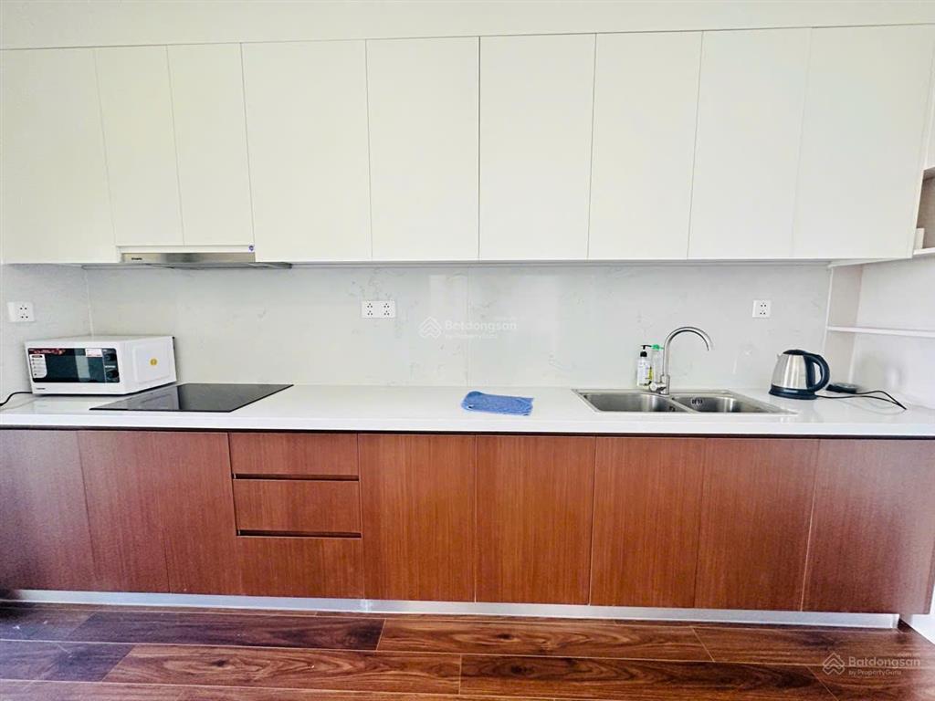 Chính em chứ ai! căn full nội thất vào ở liền view đẹp mê li giá 14 triệu vào việc nhé anh/chị