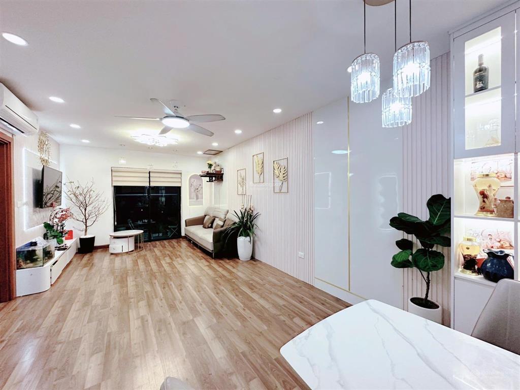 Siêu hiếm cho thuê golden palace 87m2 2 ngủ 2vs full đồ giá 15 tr/th  0976 215 ***