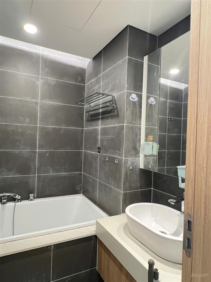 Siêu hot cho thuê the zei mỹ đình 110m2, 3 ngủ full đồ đẹp 22tr/th.  0976 215 ***