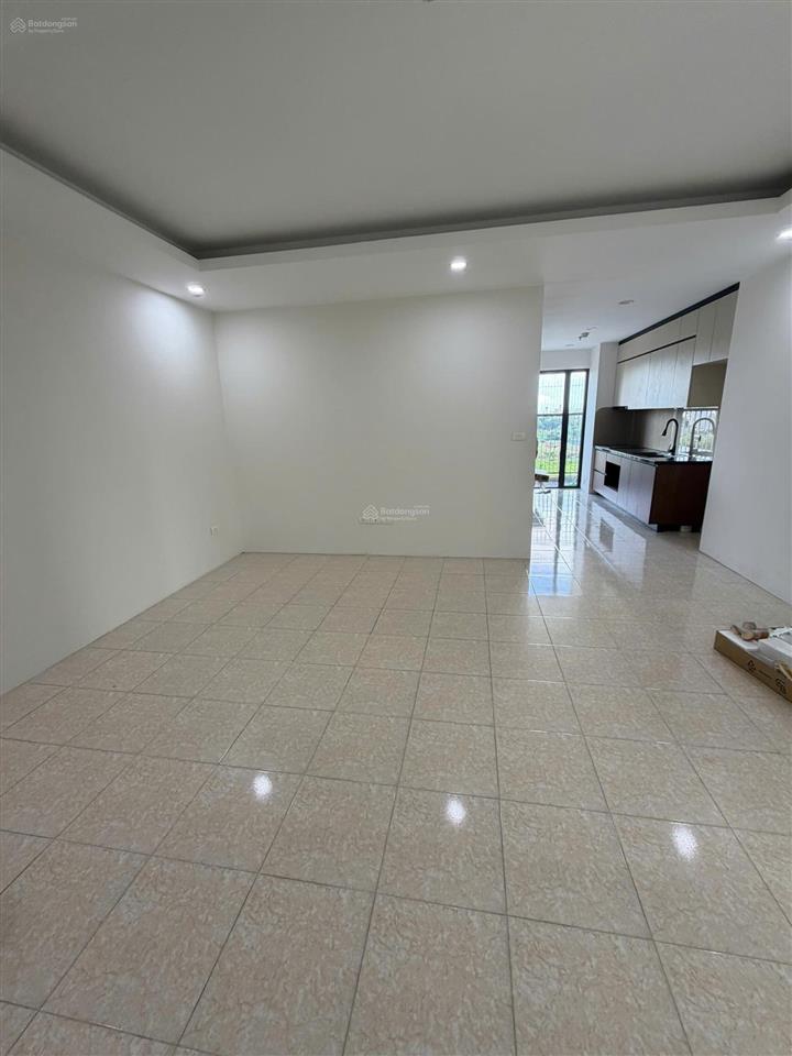 Siêu hot cho thuê mhdi lê đức thọ, 100m2, 3 ngủ đồ cơ bản 13.5tr/th .  0976 215 ***