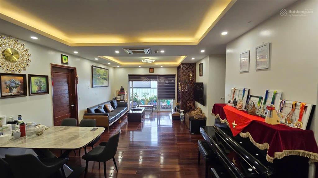 Golden palace  cho thuê căn hộ 3 ngủ 115m2 full đồ đẹp giá 17tr/th vào luôn  0976 215 ***