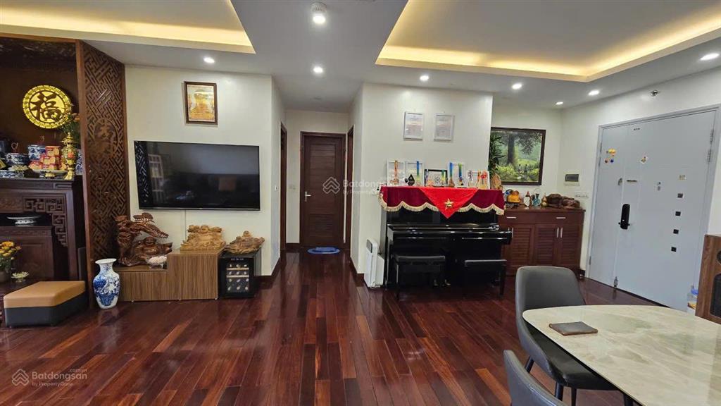 Golden palace  cho thuê căn hộ 3 ngủ 115m2 full đồ đẹp giá 17tr/th vào luôn  0976 215 ***