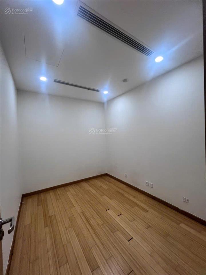 Siêu rẻ cho thuê ch the zei mỹ đình, 106m2 3 ngủ đồ cơ bản giá 18 tr/th  0976 215 ***