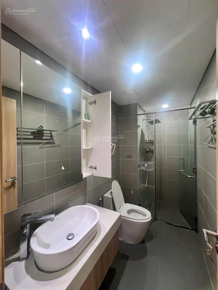 Siêu rẻ cho thuê ch the zei mỹ đình, 106m2 3 ngủ đồ cơ bản giá 18 tr/th  0976 215 ***