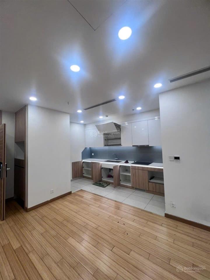 Siêu rẻ cho thuê ch the zei mỹ đình, 106m2 3 ngủ đồ cơ bản giá 18 tr/th  0976 215 ***