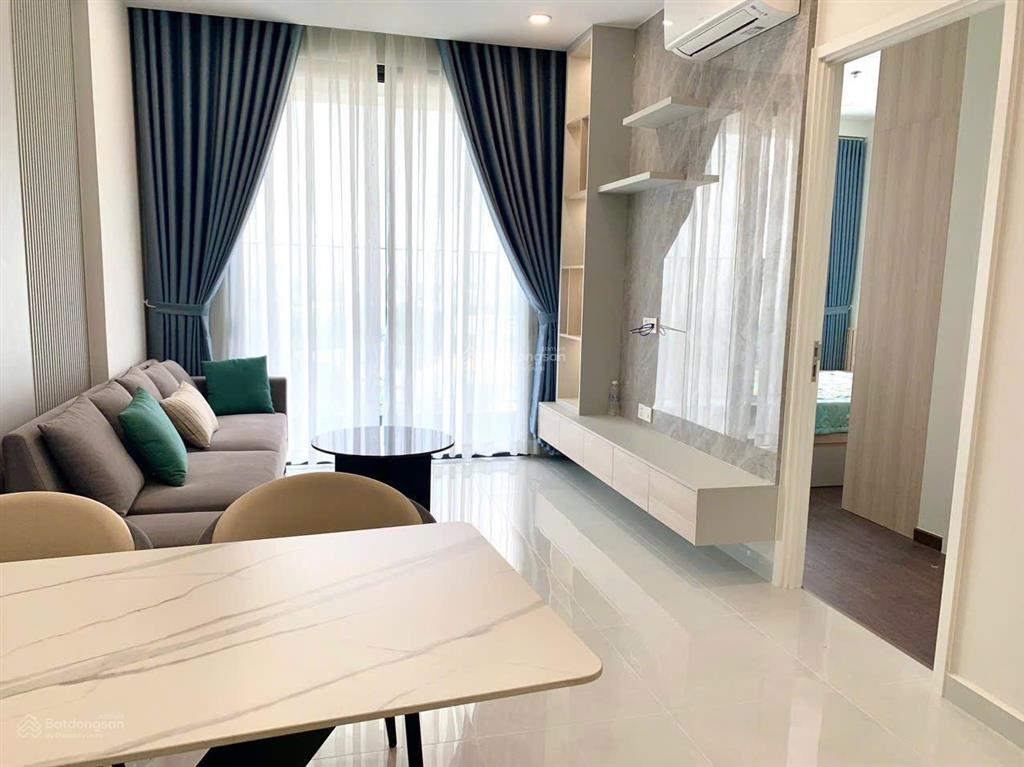 Cần bán lỗ 2 phòng ngủ 2 toilet full nội thất chỉ 2.95 tỷ,  kim ngân 0975 090 ***