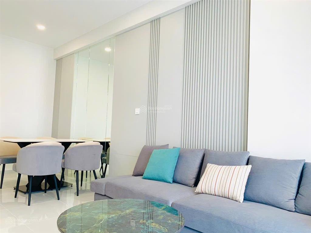Cần bán lỗ 2 phòng ngủ 2 toilet full nội thất chỉ 2.95 tỷ,  kim ngân 0975 090 ***