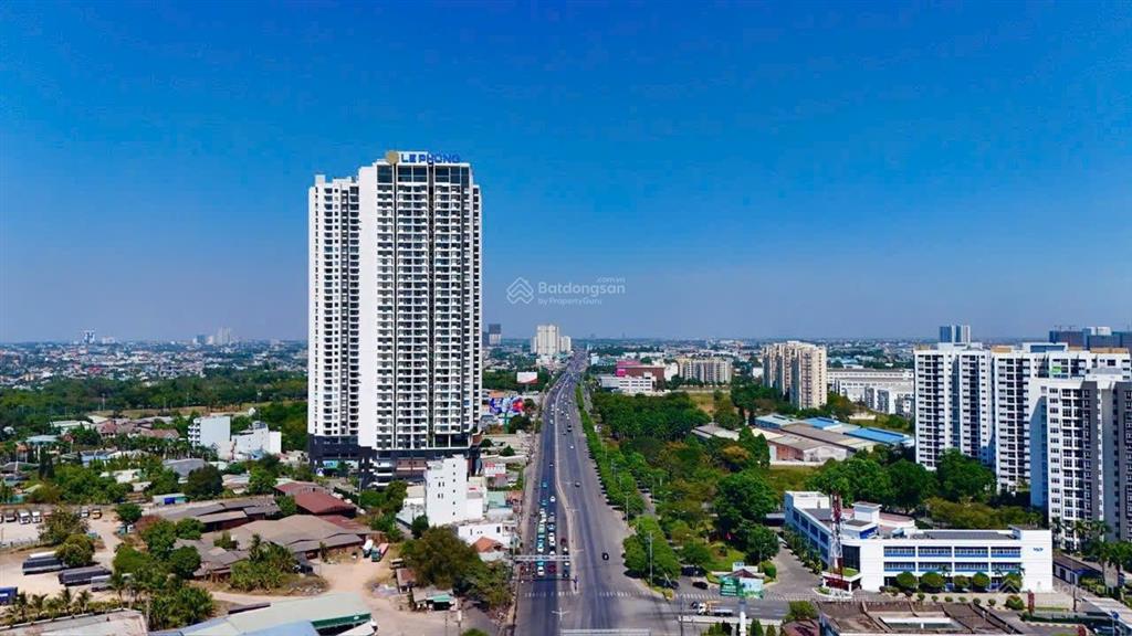 Cần bán lỗ 2 phòng ngủ 2 toilet full nội thất chỉ 2.95 tỷ,  kim ngân 0975 090 ***