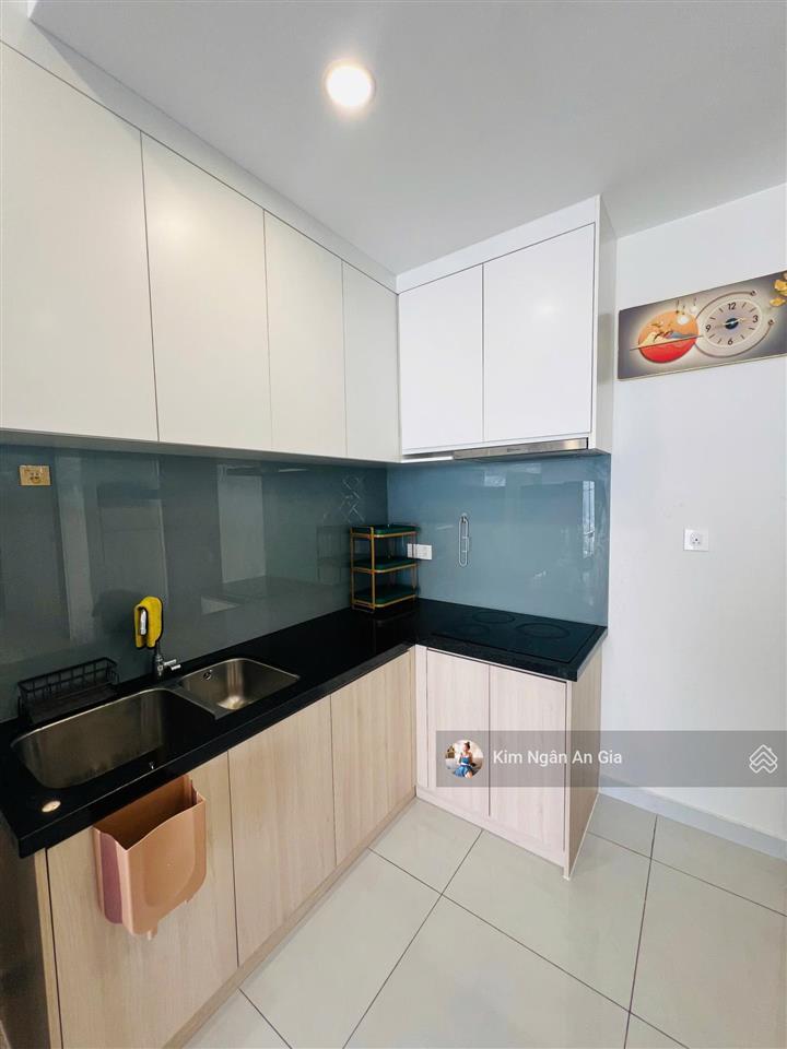 Cần bán 1pn1wc  52m2 the emerald golf view chỉ 2.2 tỷ full nội thất   0975 090 ***