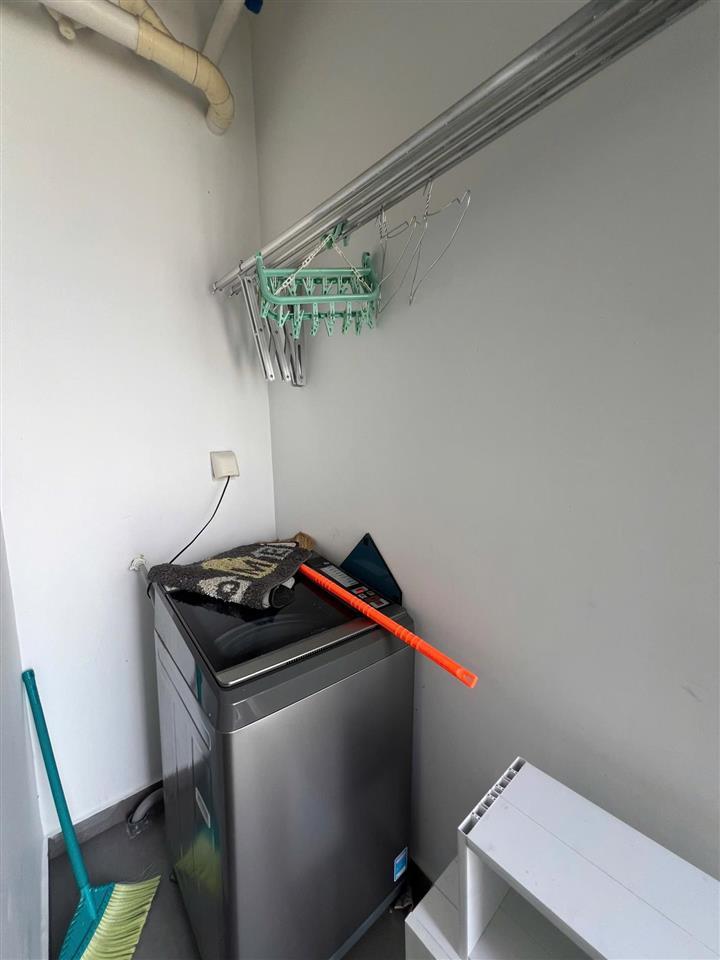 Cần bán 1pn1wc  52m2 the emerald golf view chỉ 2.2 tỷ full nội thất   0975 090 ***