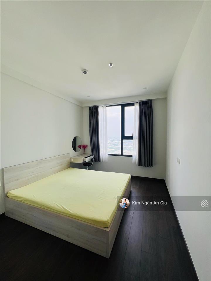 Cần bán 1pn1wc  52m2 the emerald golf view chỉ 2.2 tỷ full nội thất   0975 090 ***