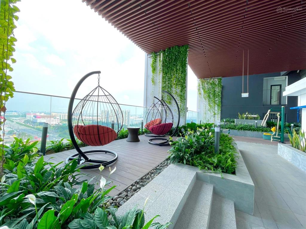 Chính chủ cần bán căn hộ the emerald golf view, ngay aeon mall thuận an, 72m2, 2pn, 2,8 tỷ, shr