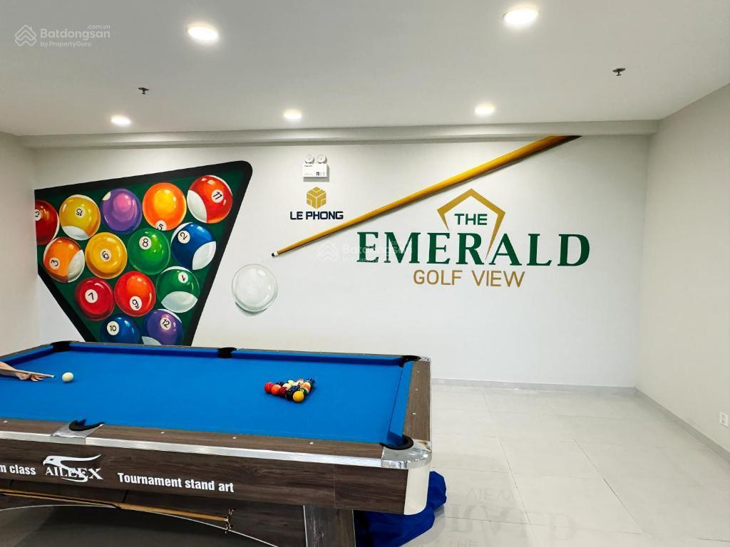 Chính chủ gửi bán gấp lỗ 500tr căn hộ 2 phòng ngủ 72m2 tại chung cư emerald golf view thuận an