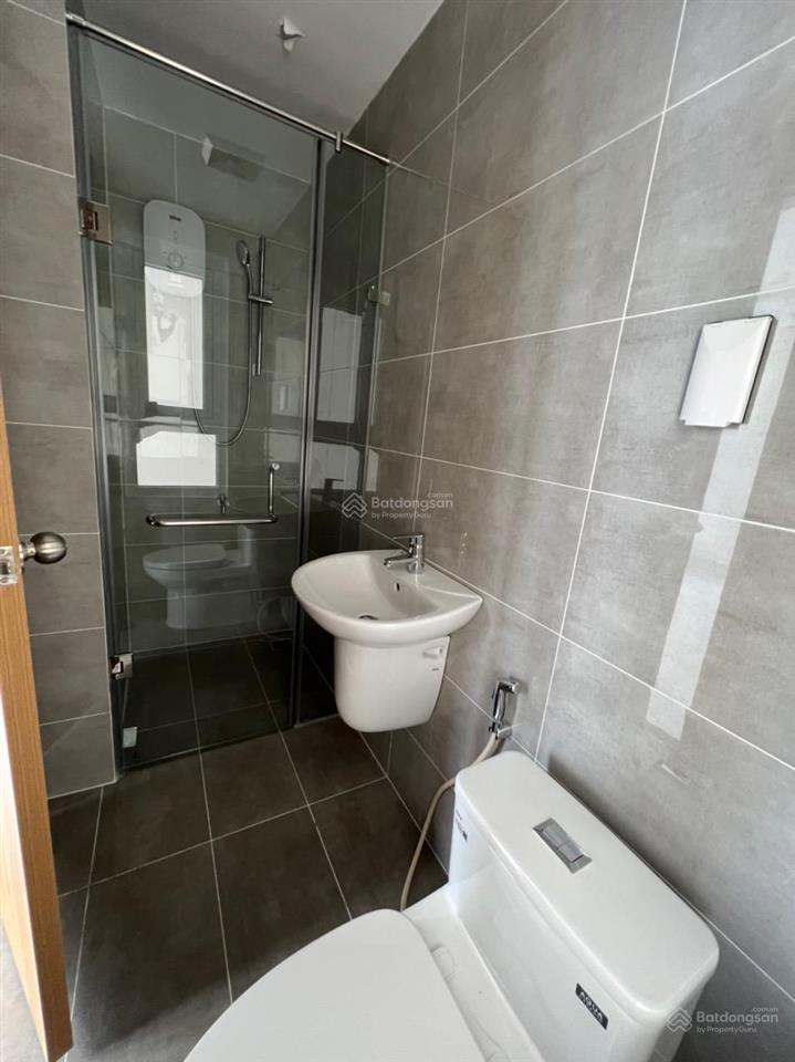 Bán căn hộ terra mia sổ hồng dt 68m2, 2pn 2wc, view q1, có 1 nội thất, ban công.  0904 398 ***