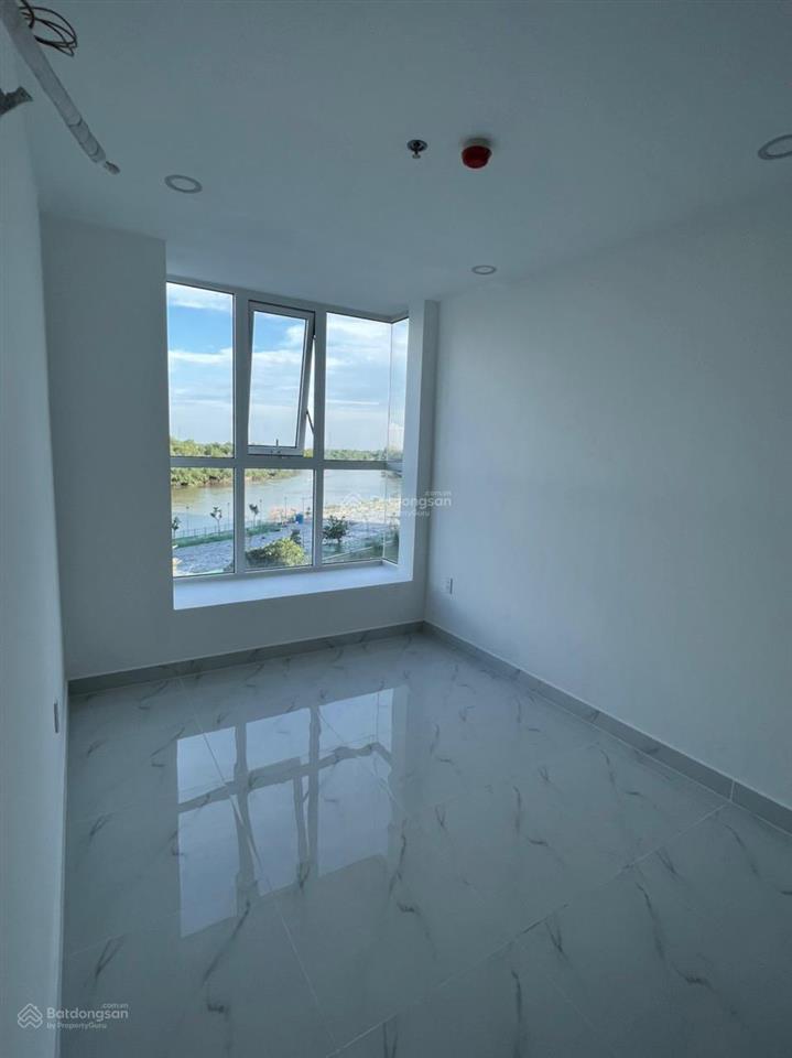 Bán căn hộ terra mia sổ hồng dt 68m2, 2pn 2wc, view q1, có 1 nội thất, ban công.  0904 398 ***