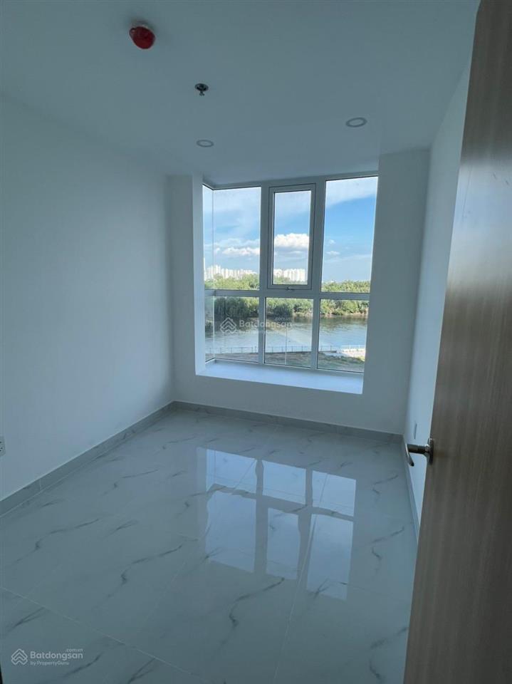 Bán căn hộ terra mia sổ hồng dt 68m2, 2pn 2wc, view q1, có 1 nội thất, ban công.  0904 398 ***