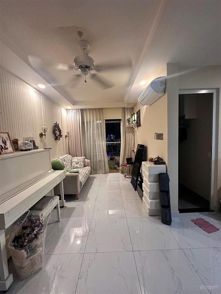 Bán căn hộ cao cấp terra royal quận 3 có khách sạn 5 sao ngay 83 lý chiến thắng,dt 79m2. 0938 853 ***