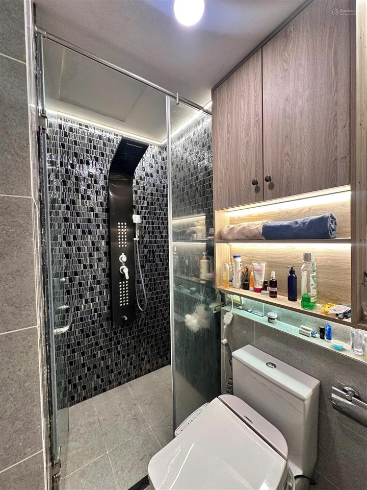 Bán căn hộ cao cấp terra royal quận 3 có khách sạn 5 sao ngay 83 lý chiến thắng,dt 79m2. 0938 853 ***