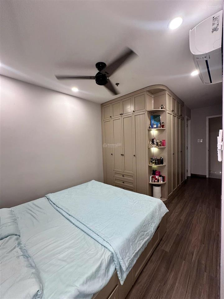Bán căn hộ cao cấp terra royal quận 3 có khách sạn 5 sao ngay 83 lý chiến thắng,dt 79m2. 0938 853 ***