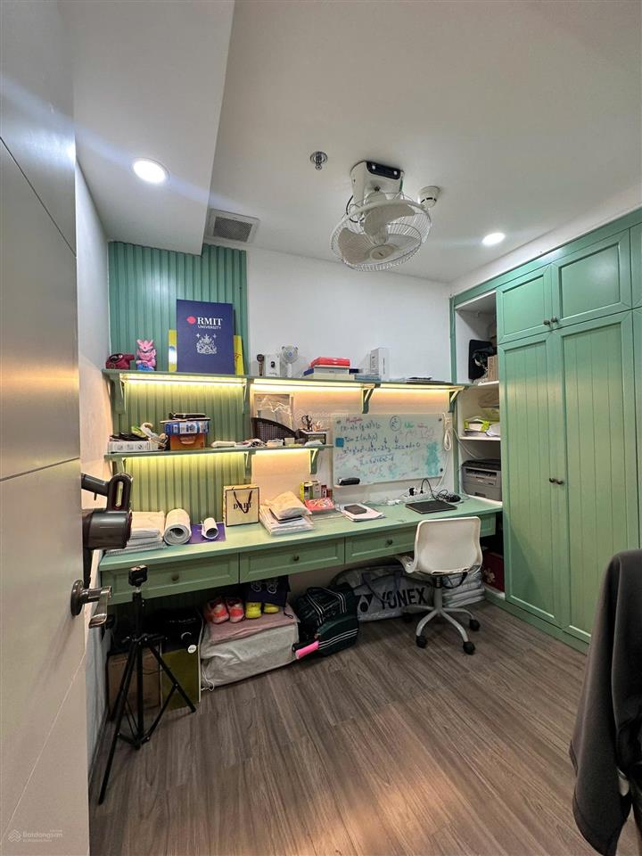 Bán căn hộ cao cấp terra royal quận 3 có khách sạn 5 sao ngay 83 lý chiến thắng,dt 79m2. 0938 853 ***