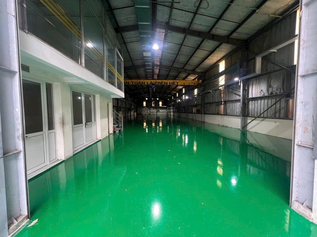 Bán 2000m nhà xưởng khu vực đạo đức bình xuyên giá rẻ