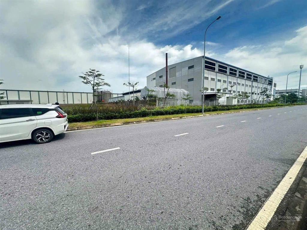 Chuyển nhượng đất nhà xưởng kcn bá thiện phú thọ diện tích 370000