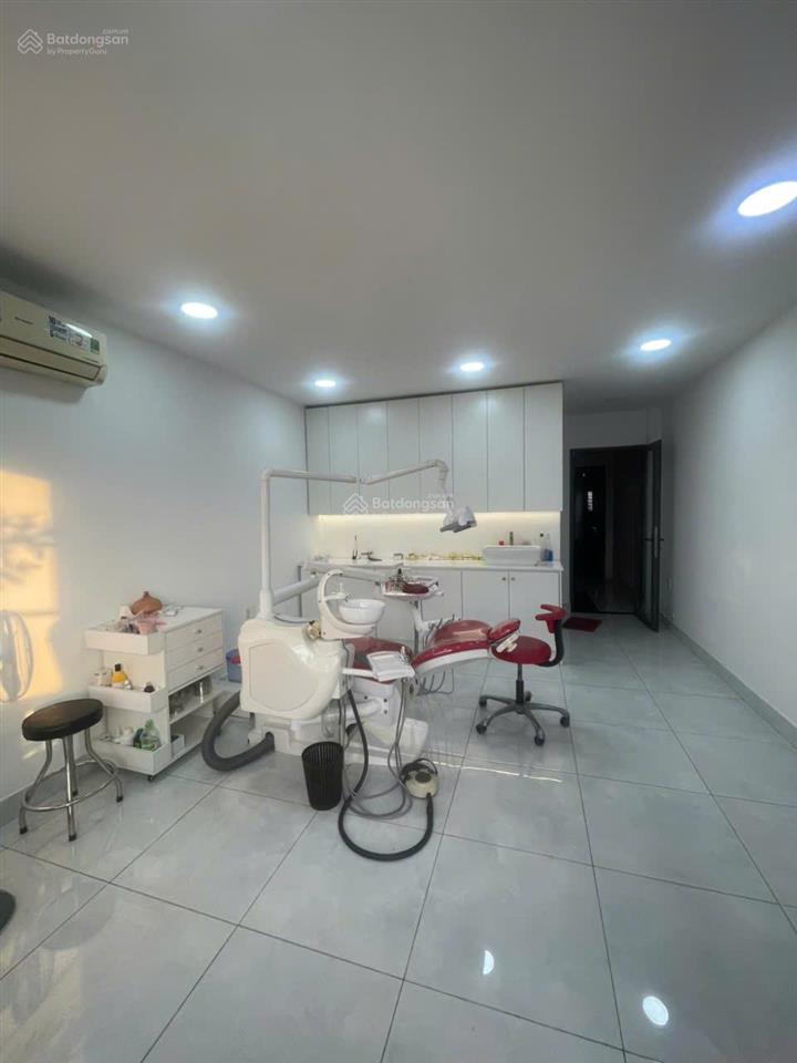 Cho thuê văn phòng 80m² trên lầu. giảm giá cho công ty khởi nghiệp ít người