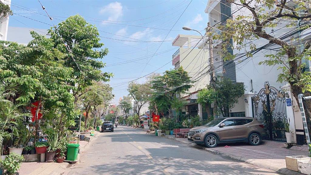 Trung tâm quận 2, ngay nguyễn duy trinh, 98m2 nhà 2 tầng, ngang 4m khủng, giá 9,8 tỷ shr