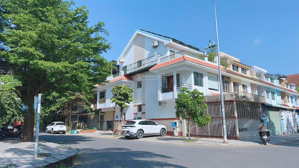 Bán nhà riêng bình trưng, đ. liên phường q.2, căn góc 129m2, nhà 3 tầng, q2 shr