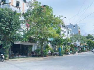 Gần riêng gần metro 109m2, nhà 3 tầng mới về ở ngay, trục đường tây hòa, giá 11,2 tỷ shr