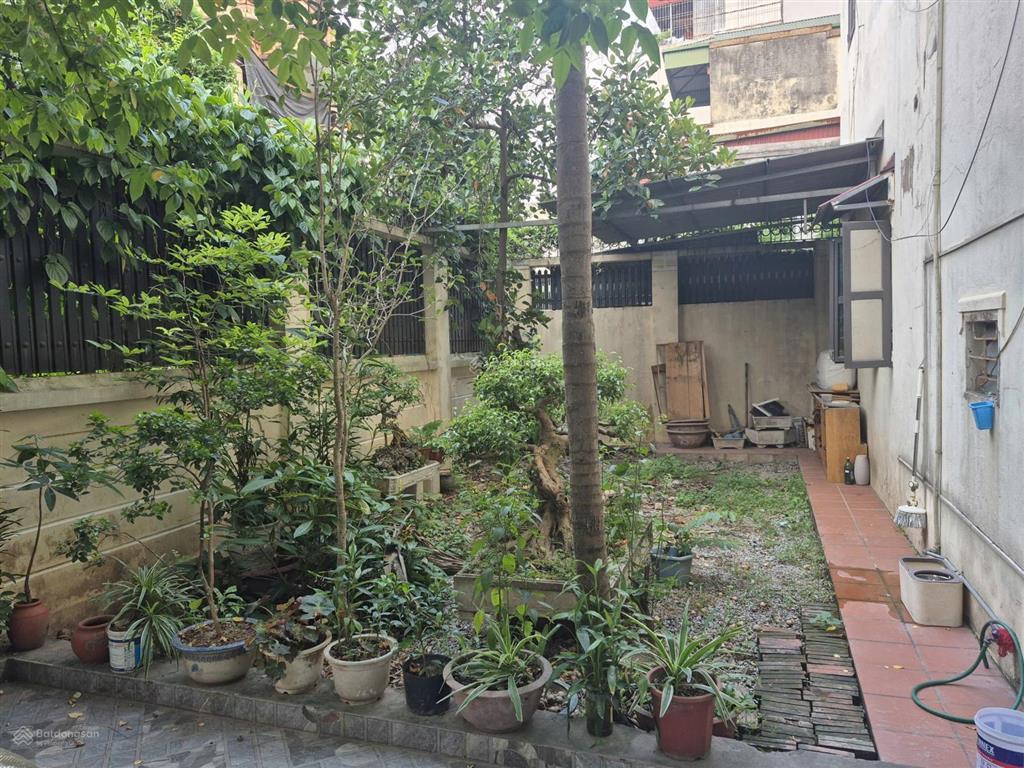 Chính chủ cho thuê nhà 3 tầng phố định công hạ, hà nội, giá tốt