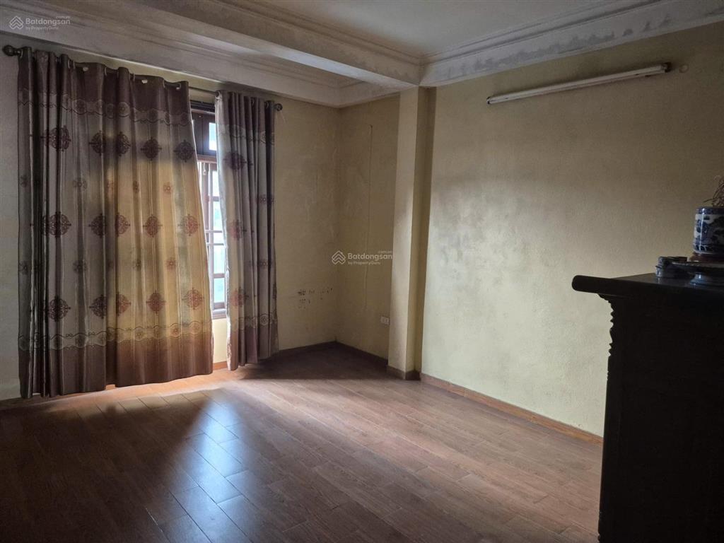 Chính chủ cho thuê nhà 3 tầng phố định công hạ, hà nội, giá tốt