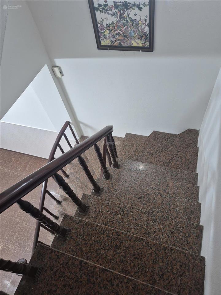 Chính chủ cho thuê nhà 3 tầng tại định công hạ, hoàng mai, phù hợp để ở, làm văn phòng, homestay