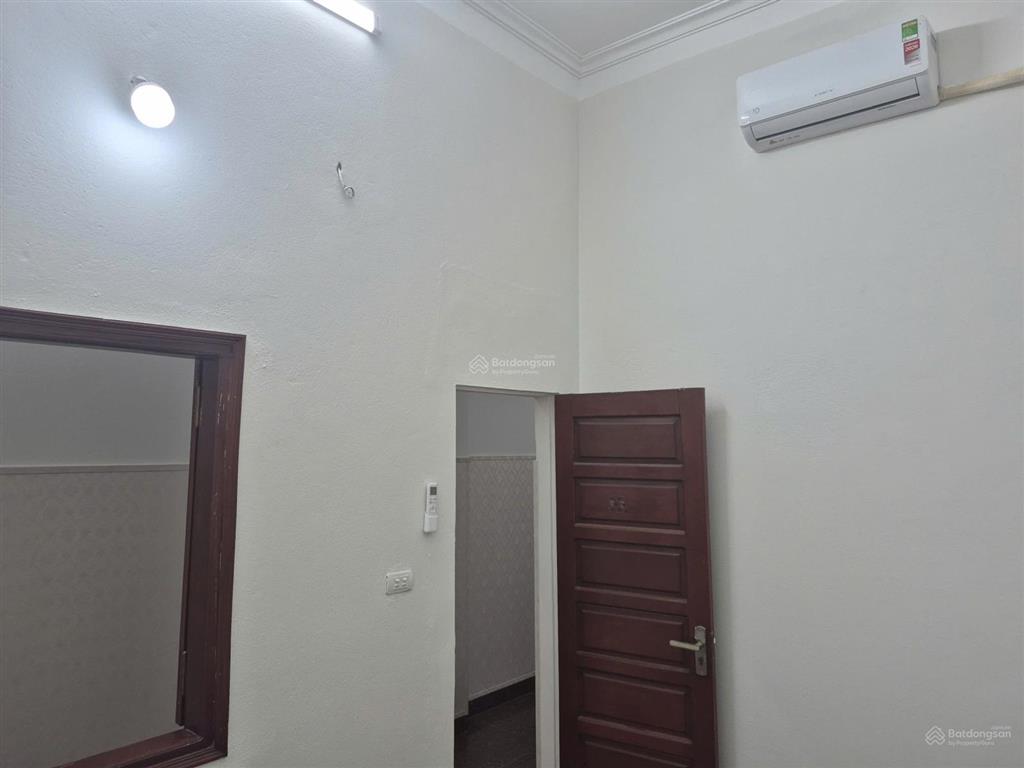 Chính chủ cho thuê nhà 3 tầng tại định công hạ, hoàng mai, phù hợp để ở, làm văn phòng, homestay