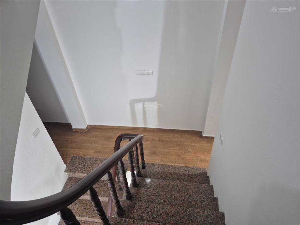 Chính chủ cho thuê nhà 3 tầng tại định công hạ, hoàng mai, phù hợp để ở, làm văn phòng, homestay