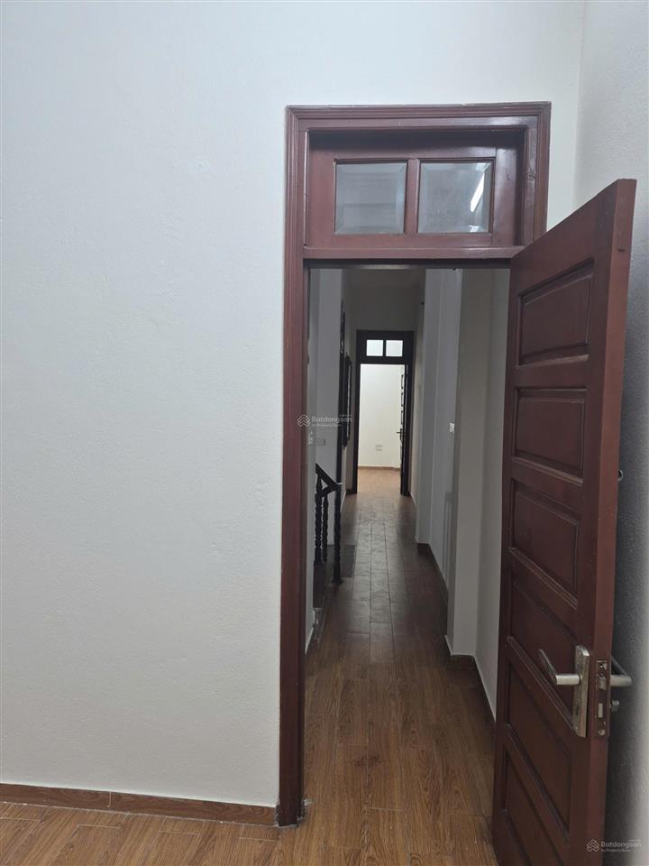 Chính chủ cho thuê nhà 3 tầng tại định công hạ, hoàng mai, phù hợp để ở, làm văn phòng, homestay