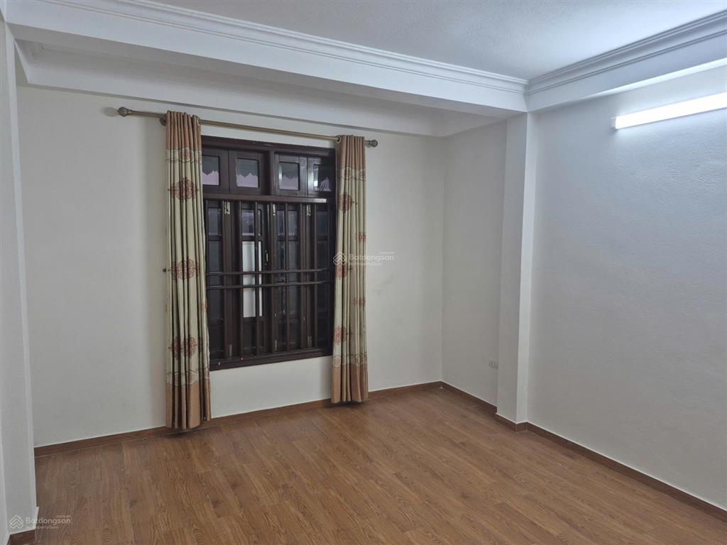 Chính chủ cho thuê nhà 3 tầng tại định công hạ, hoàng mai, phù hợp để ở, làm văn phòng, homestay
