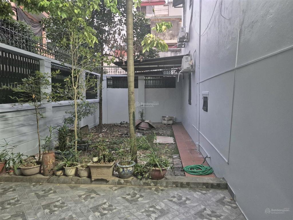 Chính chủ cho thuê nhà 3 tầng tại định công hạ, hoàng mai, phù hợp để ở, làm văn phòng, homestay