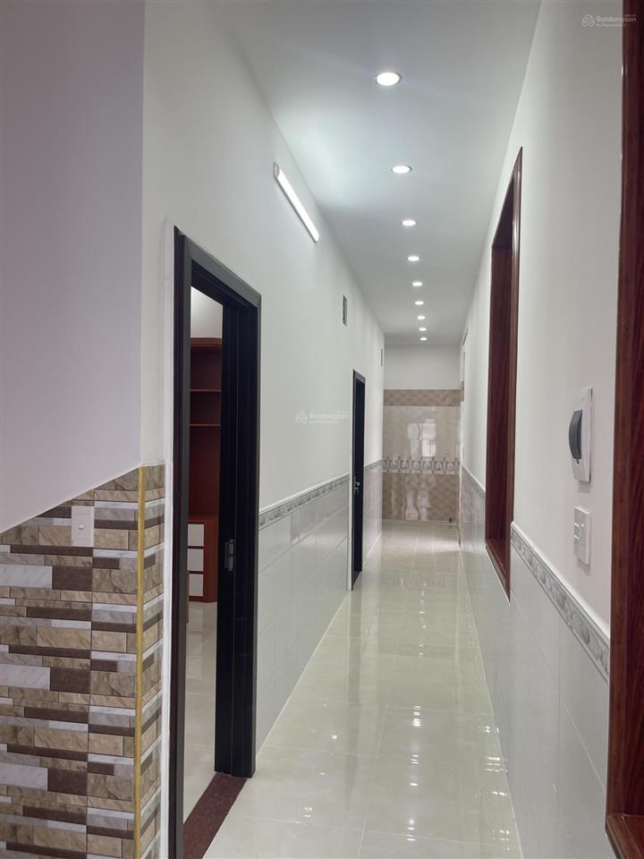 Chính chủ bán nhà mái thái diện tích 220 m2 phường dĩ an giá hời dĩ an đẹp chắc chắn