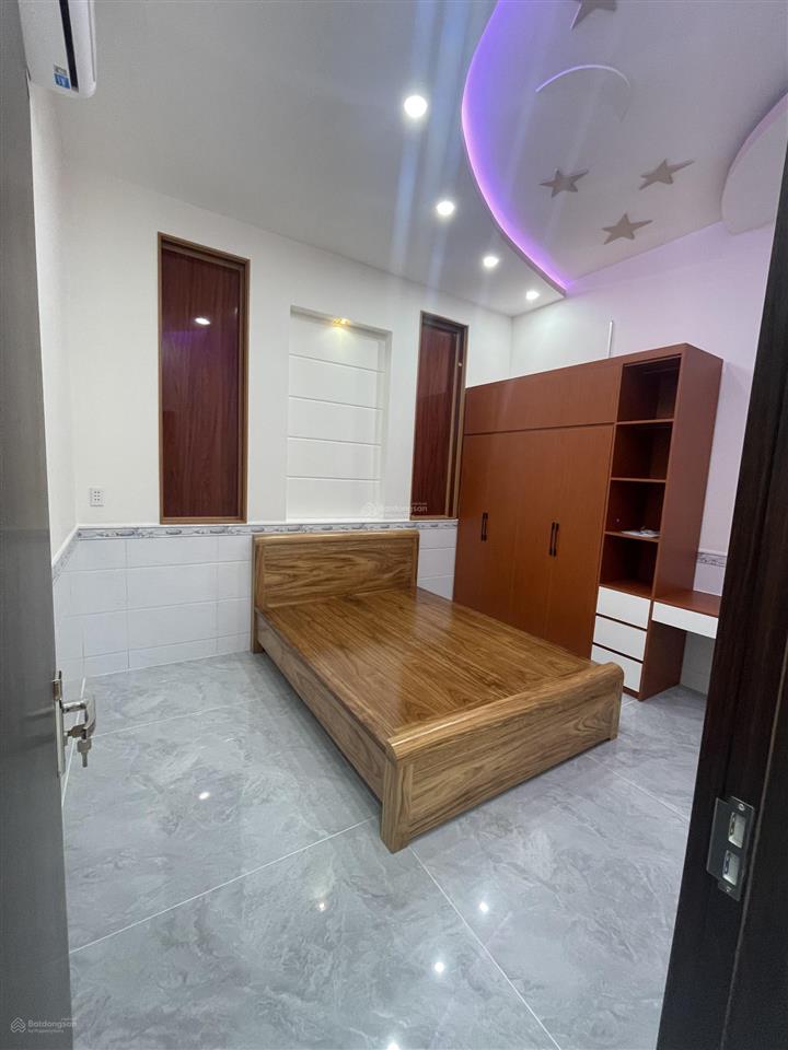 Chính chủ bán nhà mái thái diện tích 220 m2 phường dĩ an giá hời dĩ an đẹp chắc chắn