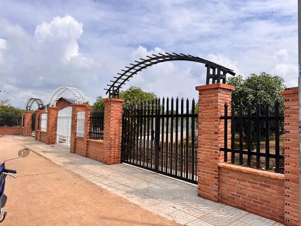 Nhìn thôi đã thấy mê rồi nhà vườn lý tưởng cho khách mua nghỉ dưỡng, làm nơi nghỉ ngơi cuối tuần