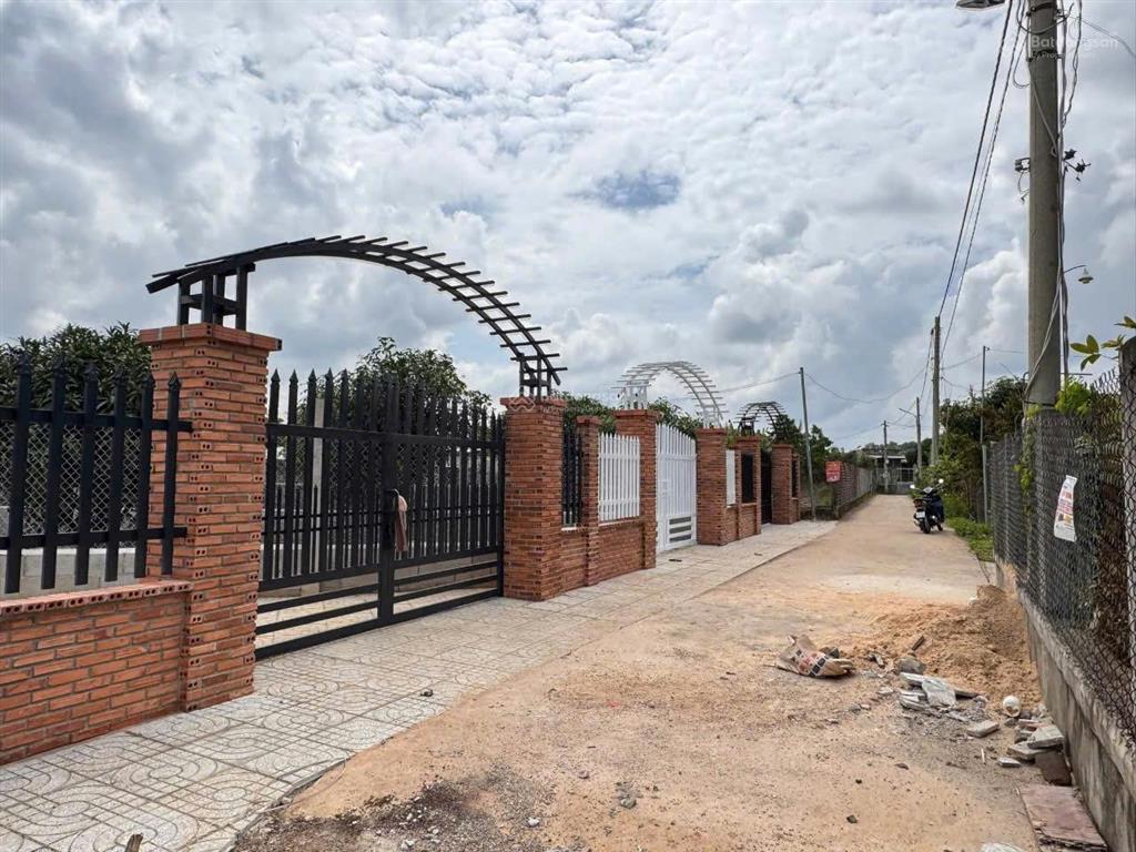 Nhìn thôi đã thấy mê rồi nhà vườn lý tưởng cho khách mua nghỉ dưỡng, làm nơi nghỉ ngơi cuối tuần
