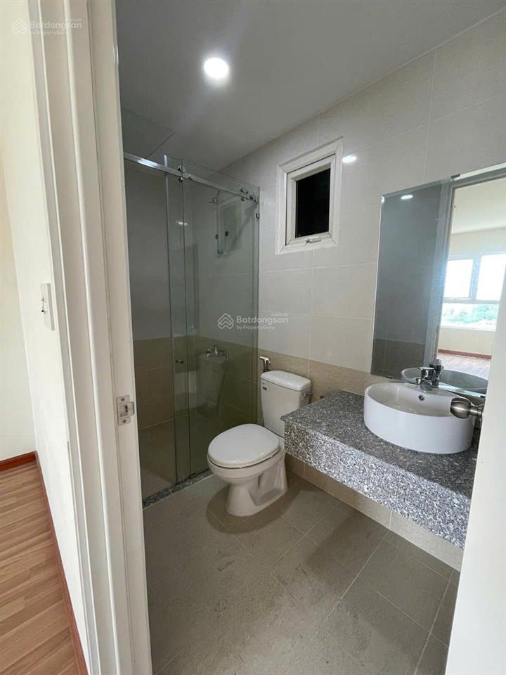 Cho thuê căn hộ trống 73m2  2 phòng ngủ chung cư diamond  q8 giá 8 triệu  0901 469 ***