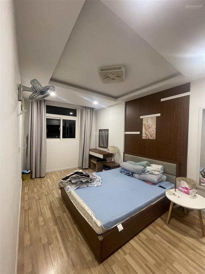 Cho thuê chung cư city gate nhà có ít nội thất view quận 1, giá 8tr  0901 469 ***