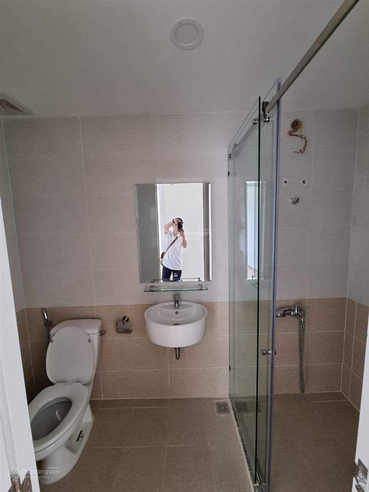 Cho thuê nhà trống diamond riverside giá chỉ 8tr  0901 469 ***